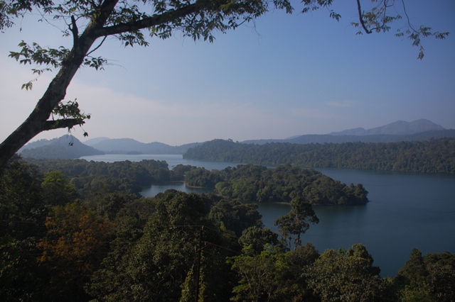 DSC_7400 Sholayar dam view point
